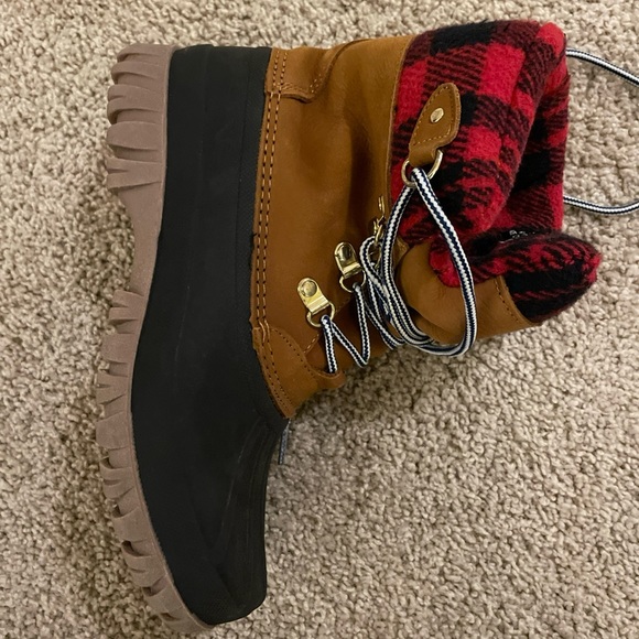 J Crew Duck Boots- Womens Size 7 - Picture 9 of 11